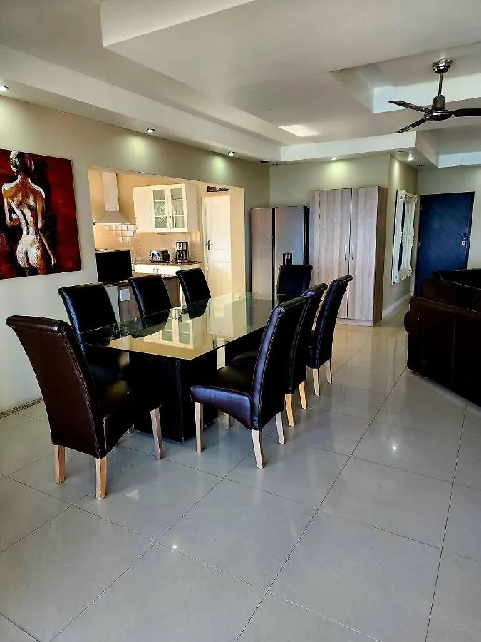 Bikini Beach Manor Apartment Gordons Bay