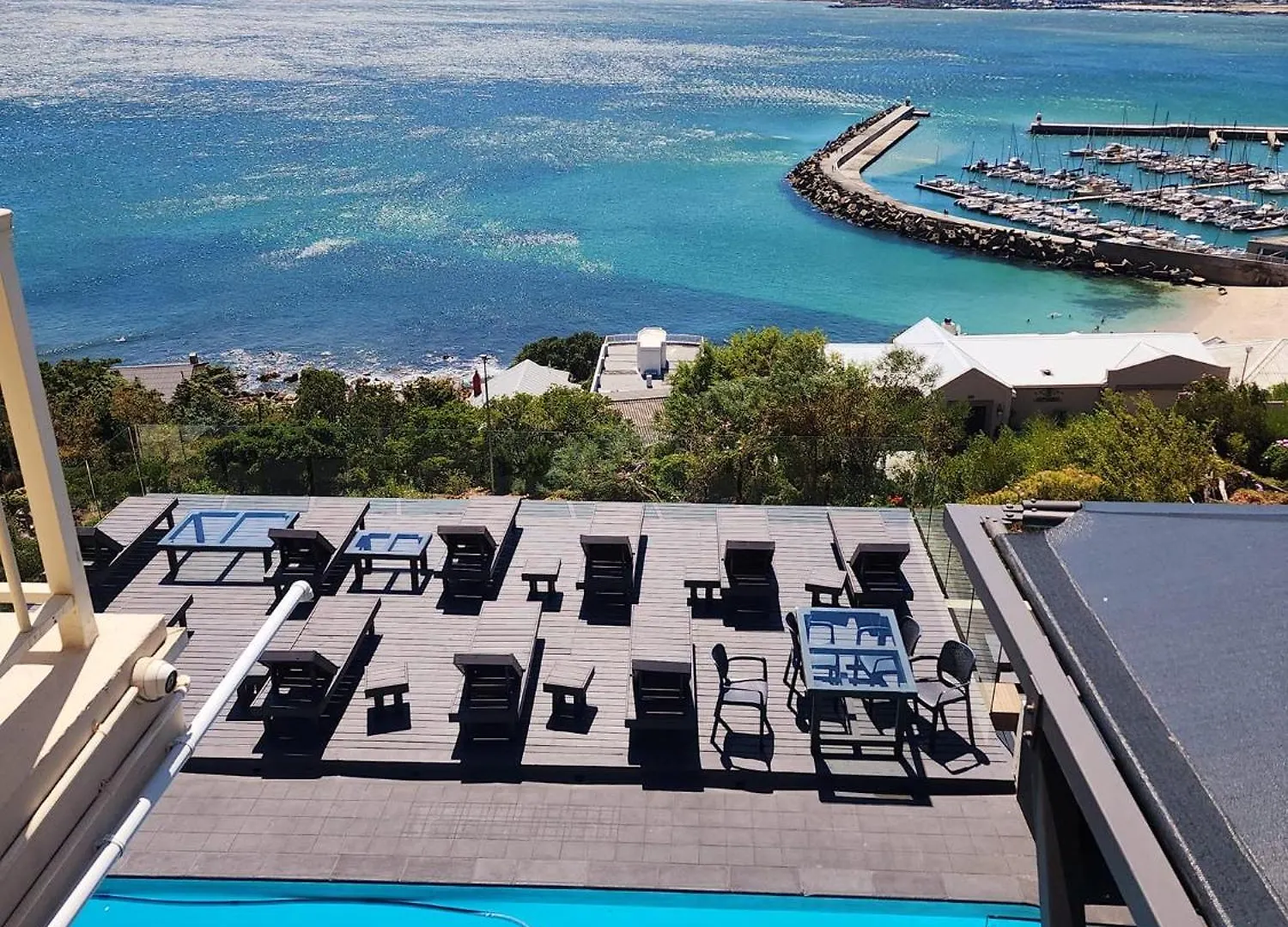 Bikini Beach Manor Apartment Gordons Bay