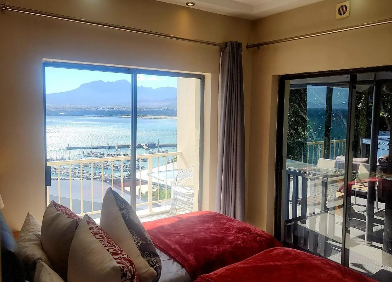 Bikini Beach Manor Apartment Gordons Bay 0*,  South Africa