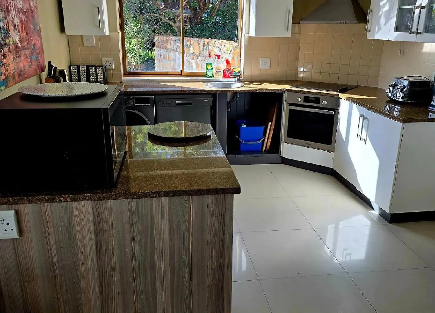 Bikini Beach Manor Apartment Gordons Bay